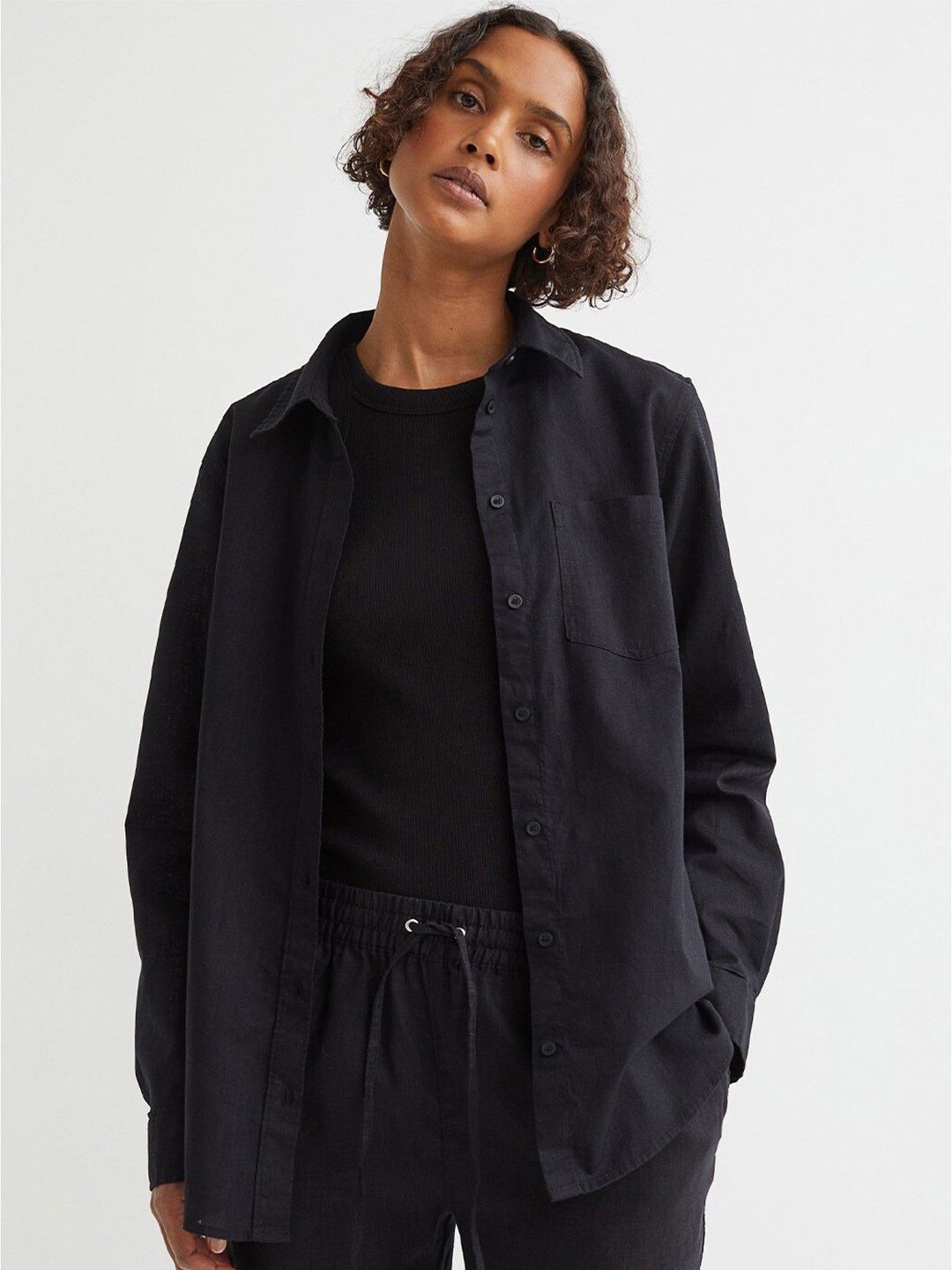 WHY SO FAB Women Classic Oversized Fit Spread Collar Solid Cotton Casual Shirt, Black
WHY SO FAB Women Classic Oversized Fit Spread Collar Solid Cotton Casual Shirt, Black