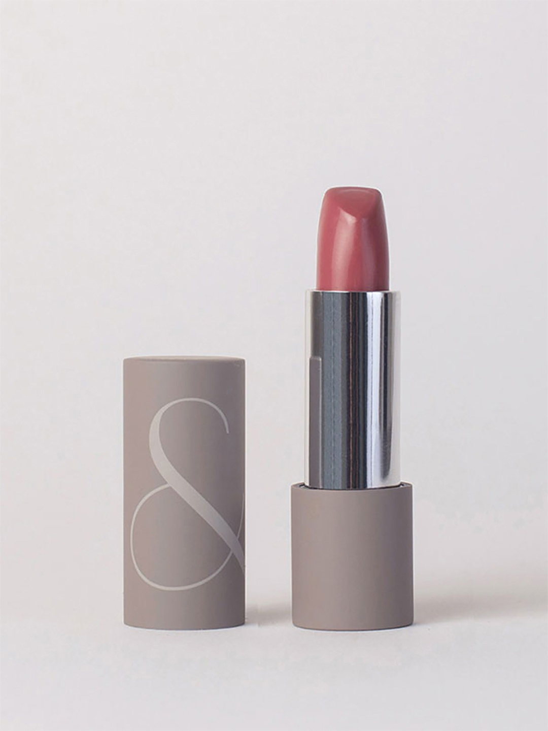 O&O BEAUTY Velvet Kiss Serum Lipstick With Shea Butter - 4.6 g - Romantic Ruse, Grey
O&O BEAUTY Velvet Kiss Serum Lipstick With Shea Butter - 4.6 g - Romantic Ruse, Grey