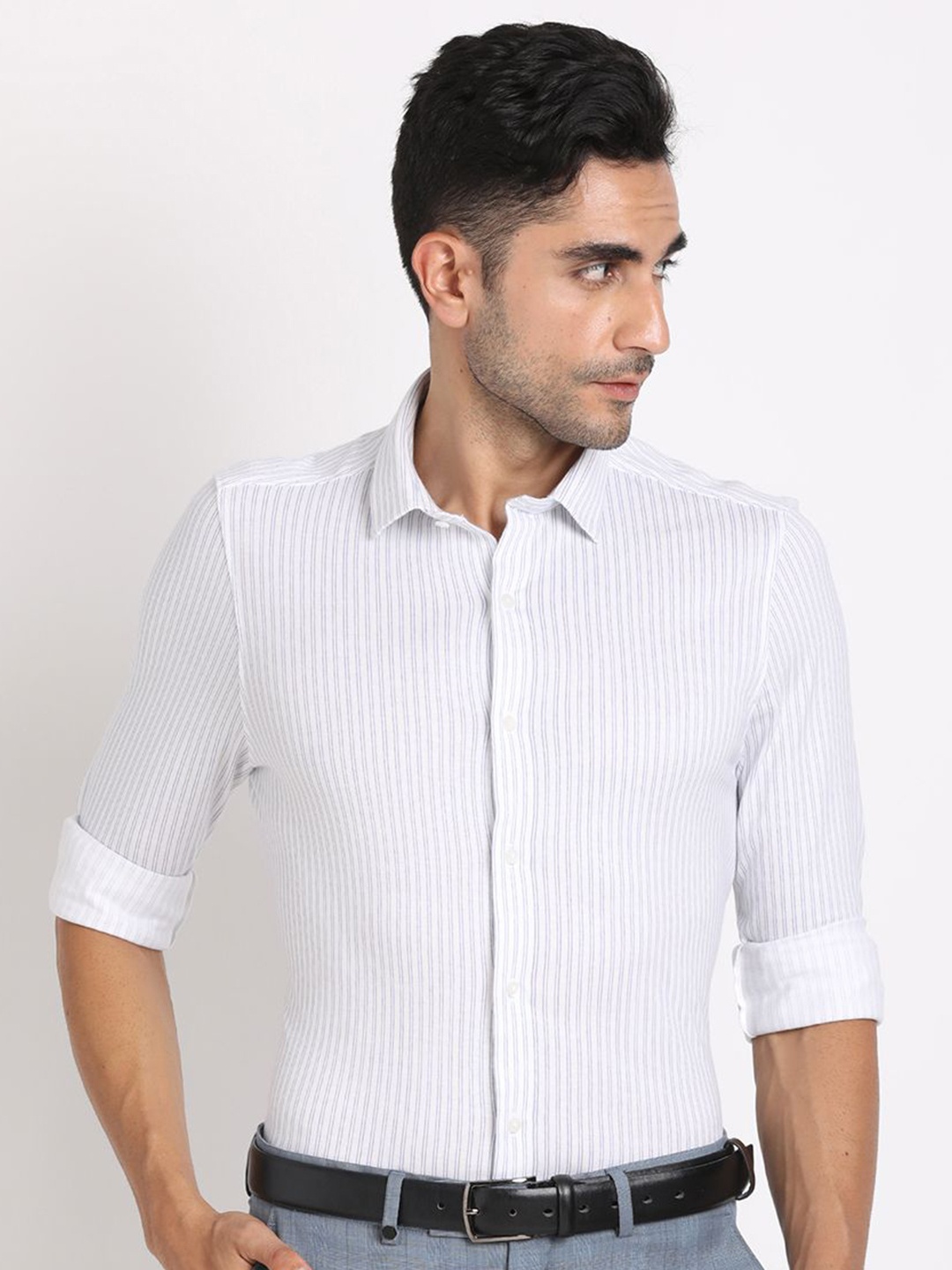 Turtle Men Standard Slim Fit Spread Collar Vertical Striped Cotton Formal Shirt, White
Turtle Men Standard Slim Fit Spread Collar Vertical Striped Cotton Formal Shirt, White