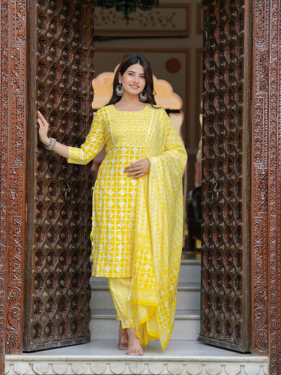 Mishree Collection Geometric Printed Pure Cotton Straight Kurta With Salwar And Dupatta, Yellow
Mishree Collection Geometric Printed Pure Cotton Straight Kurta With Salwar And Dupatta, Yellow
