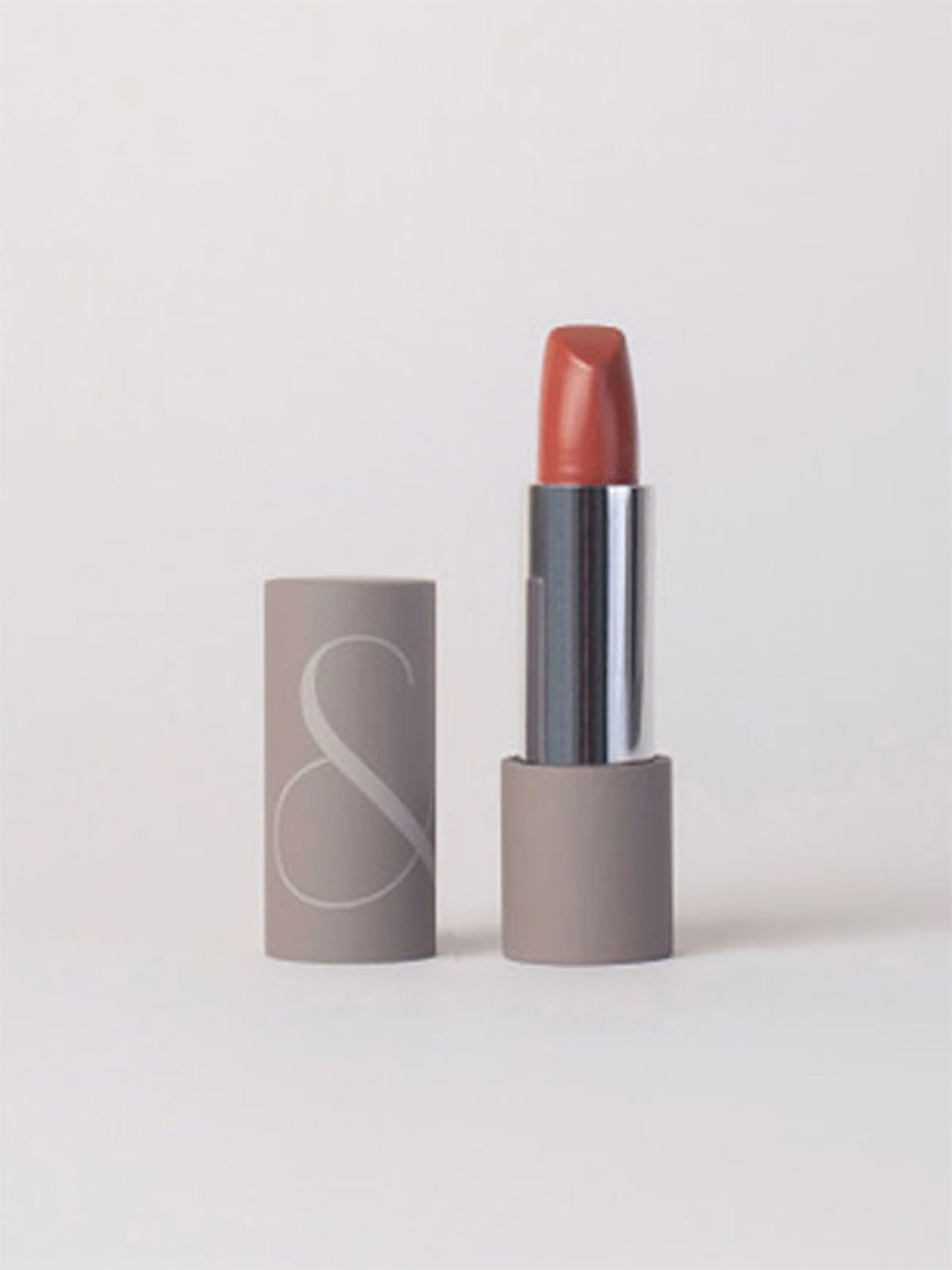 O&O BEAUTY Velvet Kiss Serum Lipstick With Shea Butter - 4.6 g - Imperial Topaz, Grey
O&O BEAUTY Velvet Kiss Serum Lipstick With Shea Butter - 4.6 g - Imperial Topaz, Grey