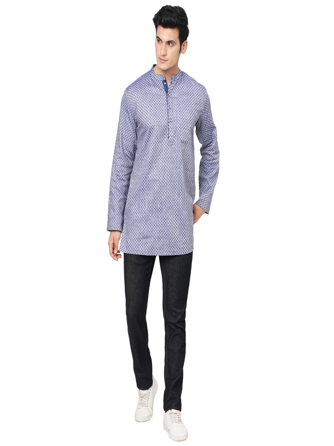 ARCHATTIRE Checked Woven Design Mandarin Collar Cotton Straight Short Kurta, Blue
ARCHATTIRE Checked Woven Design Mandarin Collar Cotton Straight Short Kurta, Blue