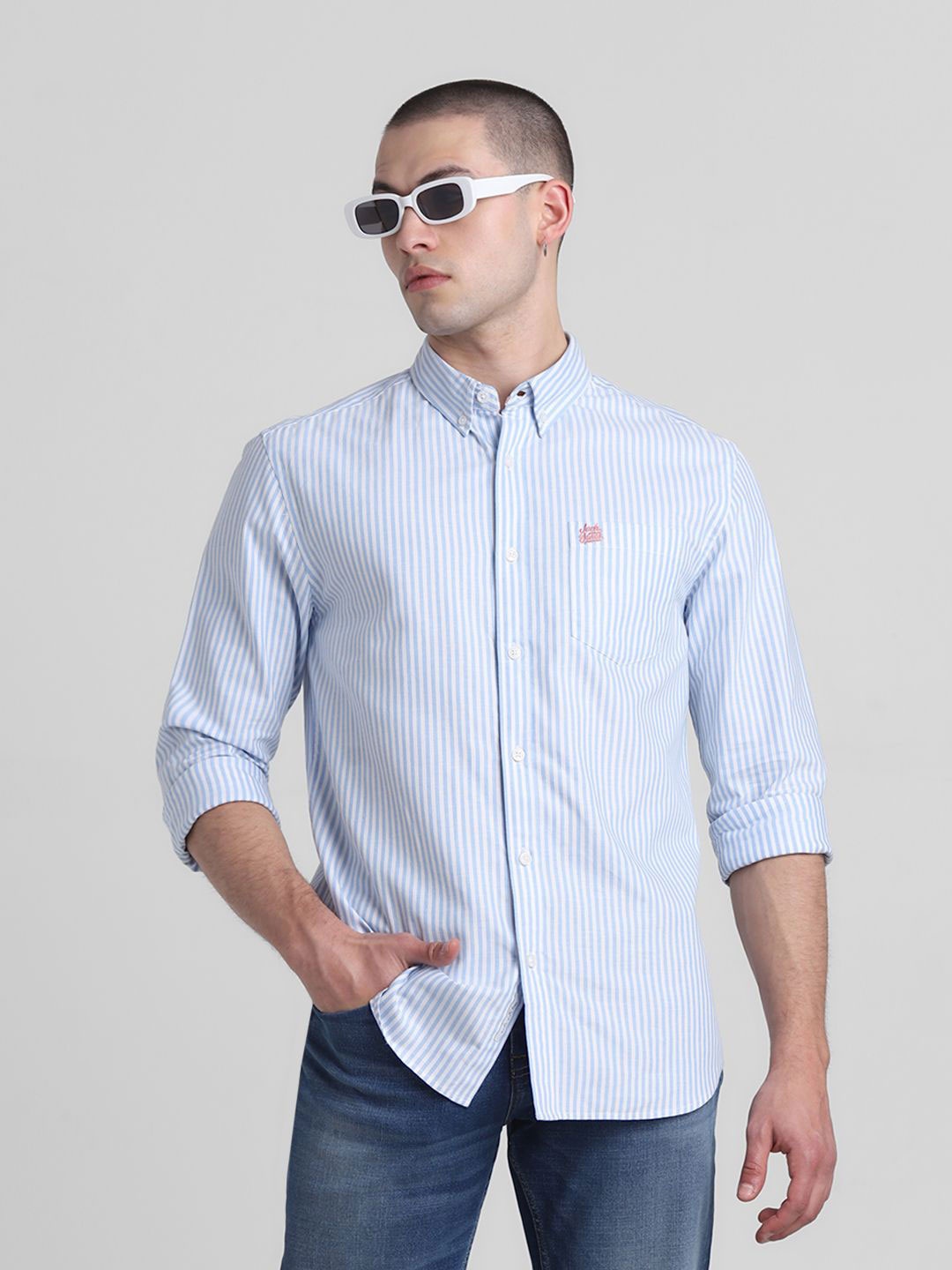 Jack & Jones Men Button-Down Collar Multi Striped Slim Fit Cotton Casual Shirt, Blue
Jack & Jones Men Button-Down Collar Multi Striped Slim Fit Cotton Casual Shirt, Blue