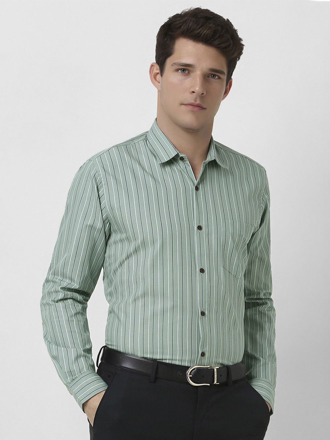 Peter England Men Slim Fit Spread Collar Vertical Striped Cotton Formal Shirt, Green
Peter England Men Slim Fit Spread Collar Vertical Striped Cotton Formal Shirt, Green