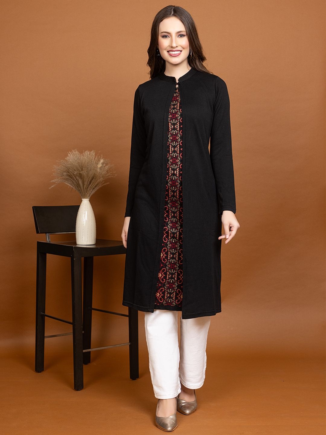 KEIKO Ethnic Motifs Woven Design Mandarin Collar Jacquard Weave Acrylic Straight Kurta, Black
KEIKO Ethnic Motifs Woven Design Mandarin Collar Jacquard Weave Acrylic Straight Kurta, Black