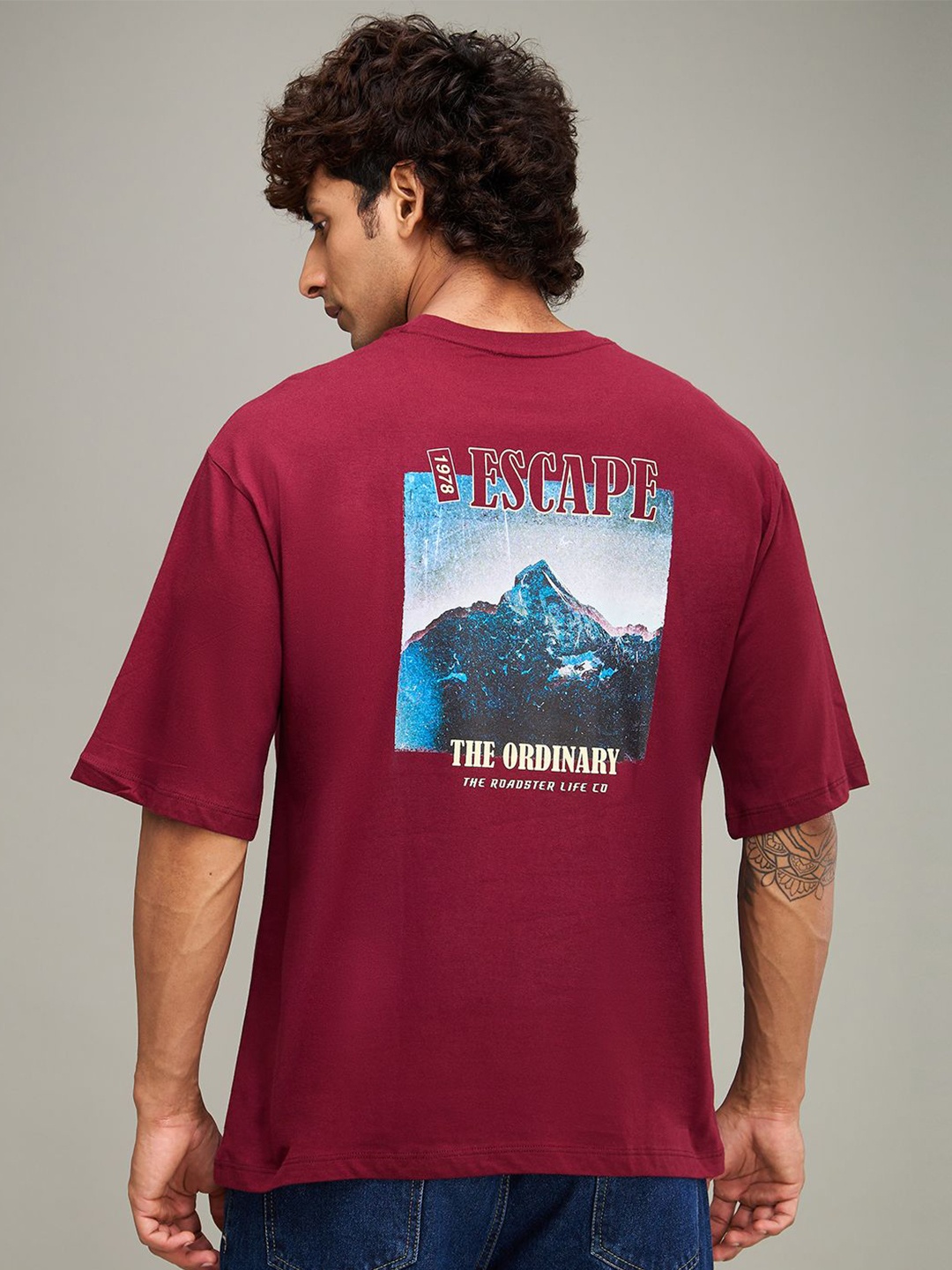 The Roadster Lifestyle Co. Men Graphic Printed Round Neck Cotton T-shirt, Maroon
The Roadster Lifestyle Co. Men Graphic Printed Round Neck Cotton T-shirt, Maroon