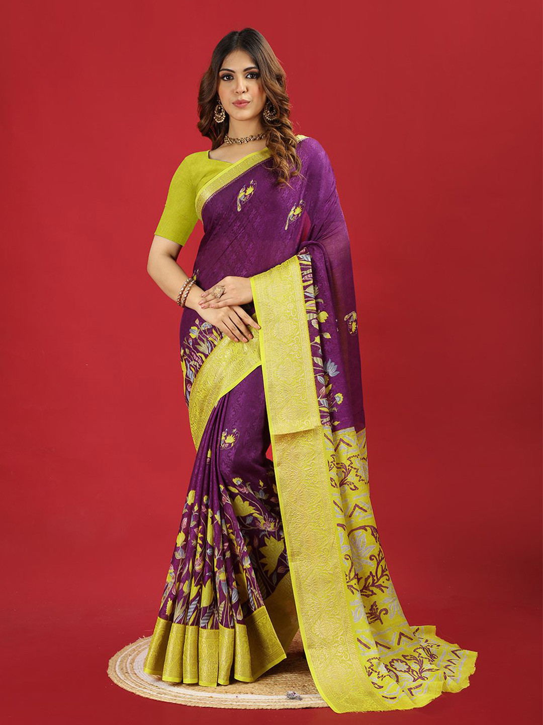 A.V.M. SILK MILLS Floral Zari Saree, Purple
A.V.M. SILK MILLS Floral Zari Saree, Purple