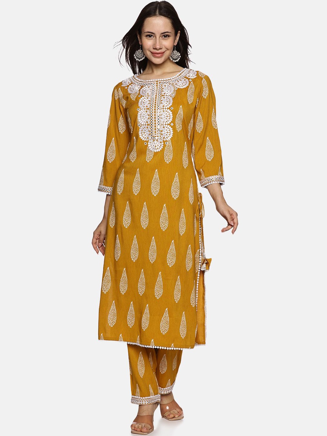 RAJMANDIRFABRICS Women Floral Embroidered Regular Mirror Work Pure Cotton Kurta with Trousers, Yellow
RAJMANDIRFABRICS Women Floral Embroidered Regular Mirror Work Pure Cotton Kurta with Trousers, Yellow