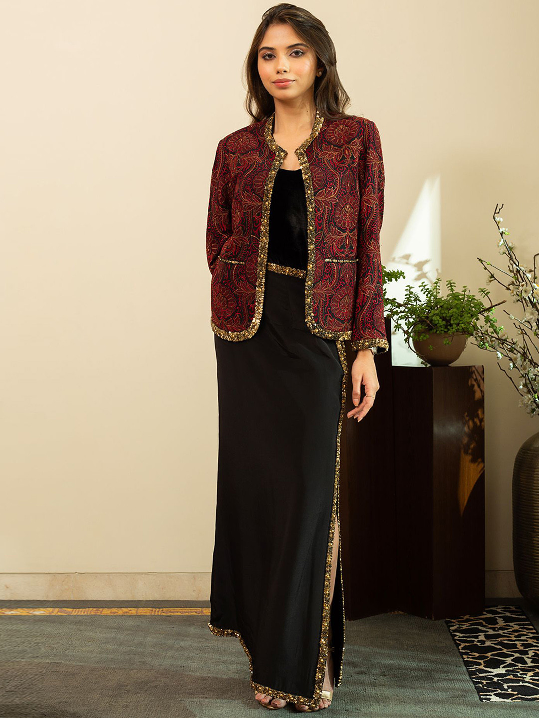 HOUSE OF INARI Embroidered Silk Top Jacket With Skirt Co-Ords Set, Red
HOUSE OF INARI Embroidered Silk Top Jacket With Skirt Co-Ords Set, Red