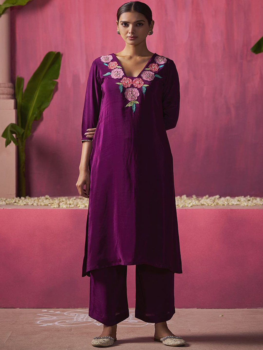 SUKRUTI DESIGN Women Ethnic Motifs Embroidered Regular Zardozi Silk Crepe Kurta with Trousers & With Dupatta, Purple
SUKRUTI DESIGN Women Ethnic Motifs Embroidered Regular Zardozi Silk Crepe Kurta with Trousers & With Dupatta, Purple