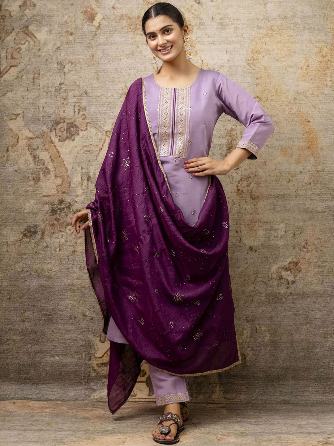 VredeVogel Women Floral Embroidered Regular Kurta with Trousers & With Dupatta, Lavender
VredeVogel Women Floral Embroidered Regular Kurta with Trousers & With Dupatta, Lavender