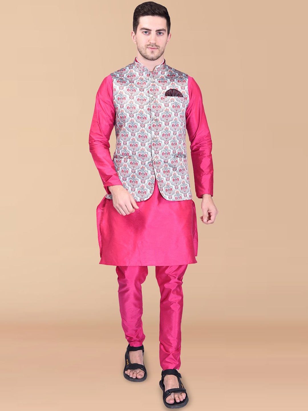 PRINTINDIA Mandarin Collar Long Sleeves Regular Pure Silk Kurta & Trouser & Nehru Jacket, Pink
PRINTINDIA Mandarin Collar Long Sleeves Regular Pure Silk Kurta & Trouser & Nehru Jacket, Pink