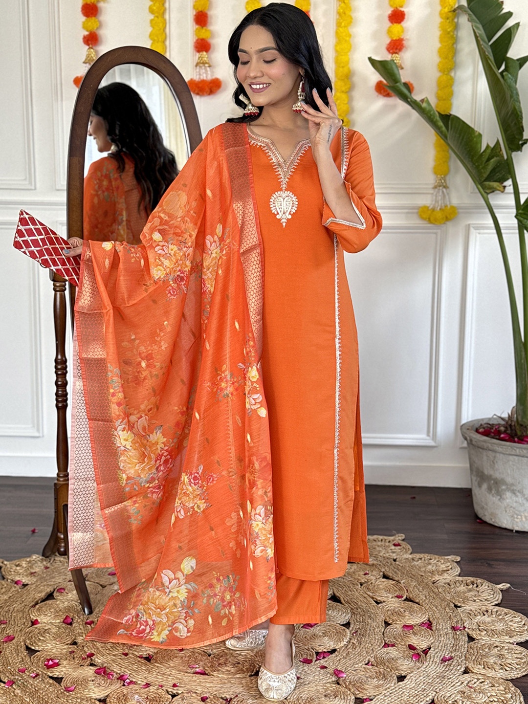 Jinax Women Floral Embroidered Panelled Sequinned Kurta with Trousers & With Dupatta, Orange
Jinax Women Floral Embroidered Panelled Sequinned Kurta with Trousers & With Dupatta, Orange