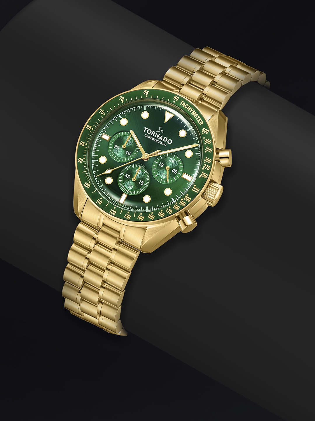 TORNADO Men Patterned Dial & Stainless Steel Bracelet Style Straps Analogue Chronograph Watch T22103-GBGH, Green
TORNADO Men Patterned Dial & Stainless Steel Bracelet Style Straps Analogue Chronograph Watch T22103-GBGH, Green