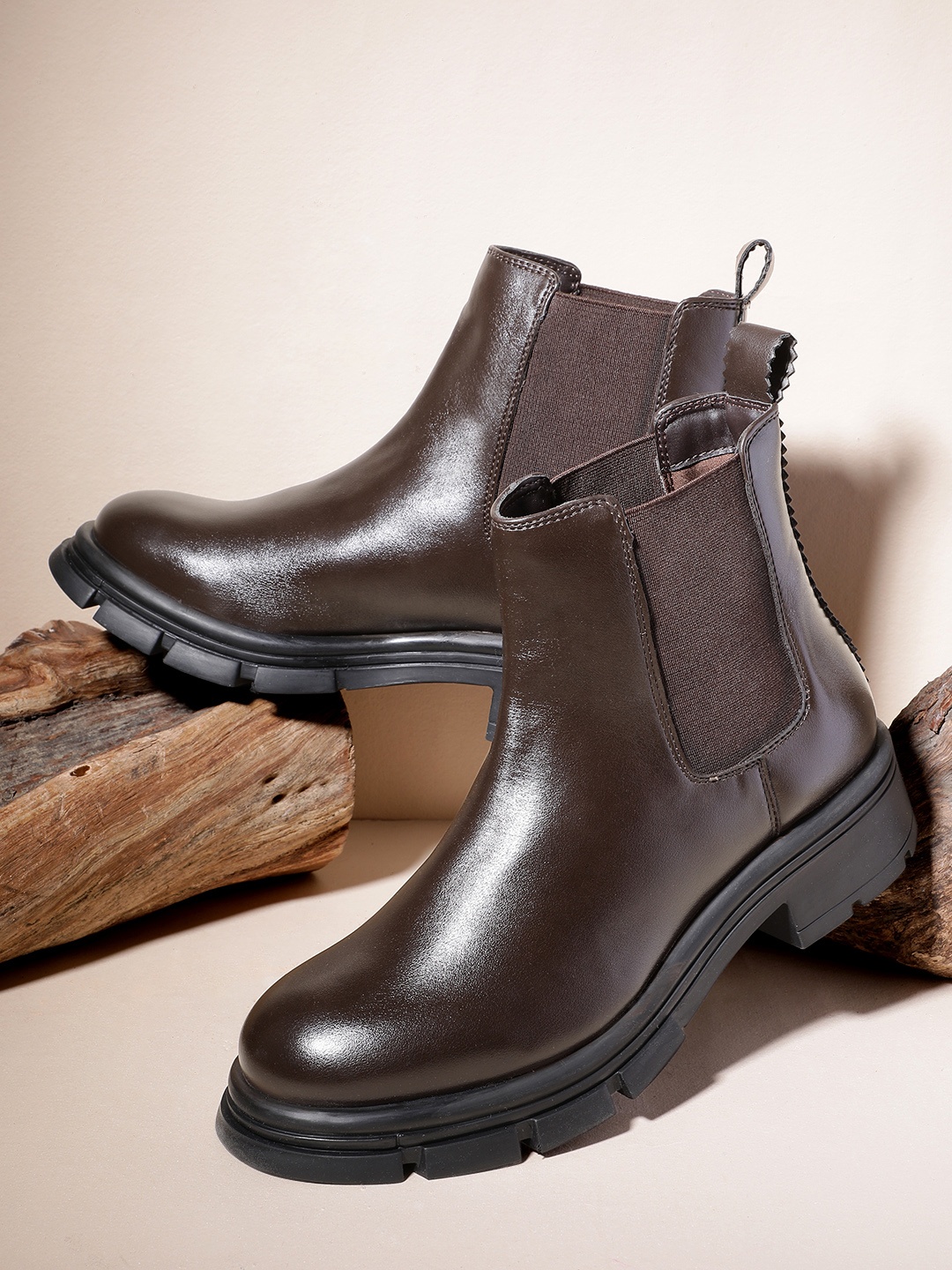 The Roadster Lifestyle Co. Women Mid-Top Block Heel Chelsea Boots, Coffee brown
The Roadster Lifestyle Co. Women Mid-Top Block Heel Chelsea Boots, Coffee brown