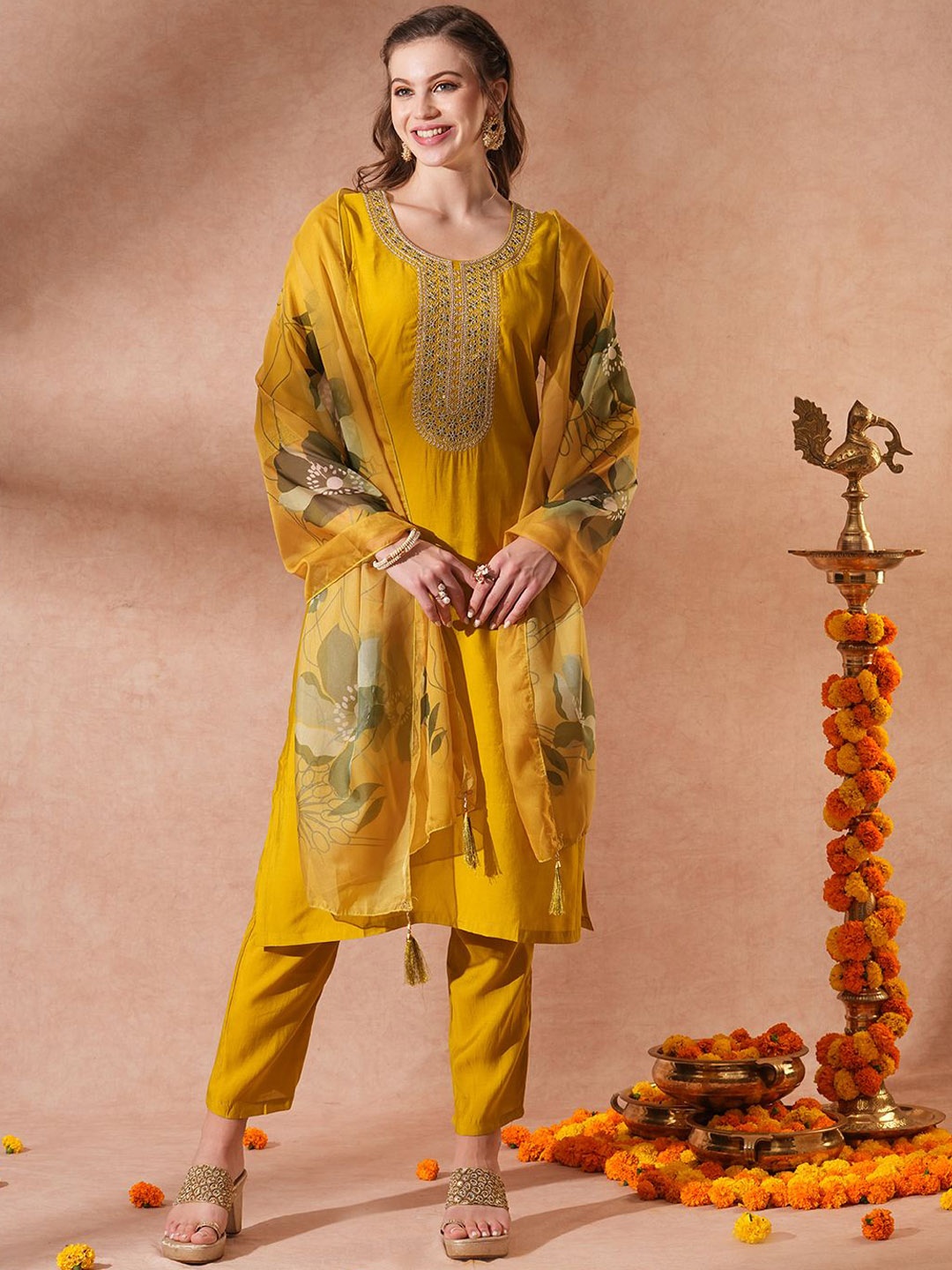 FASHOR Mustard Floral Embroidered Round Neck Regular Kurta With Trouser With Dupatta
FASHOR Mustard Floral Embroidered Round Neck Regular Kurta With Trouser With Dupatta