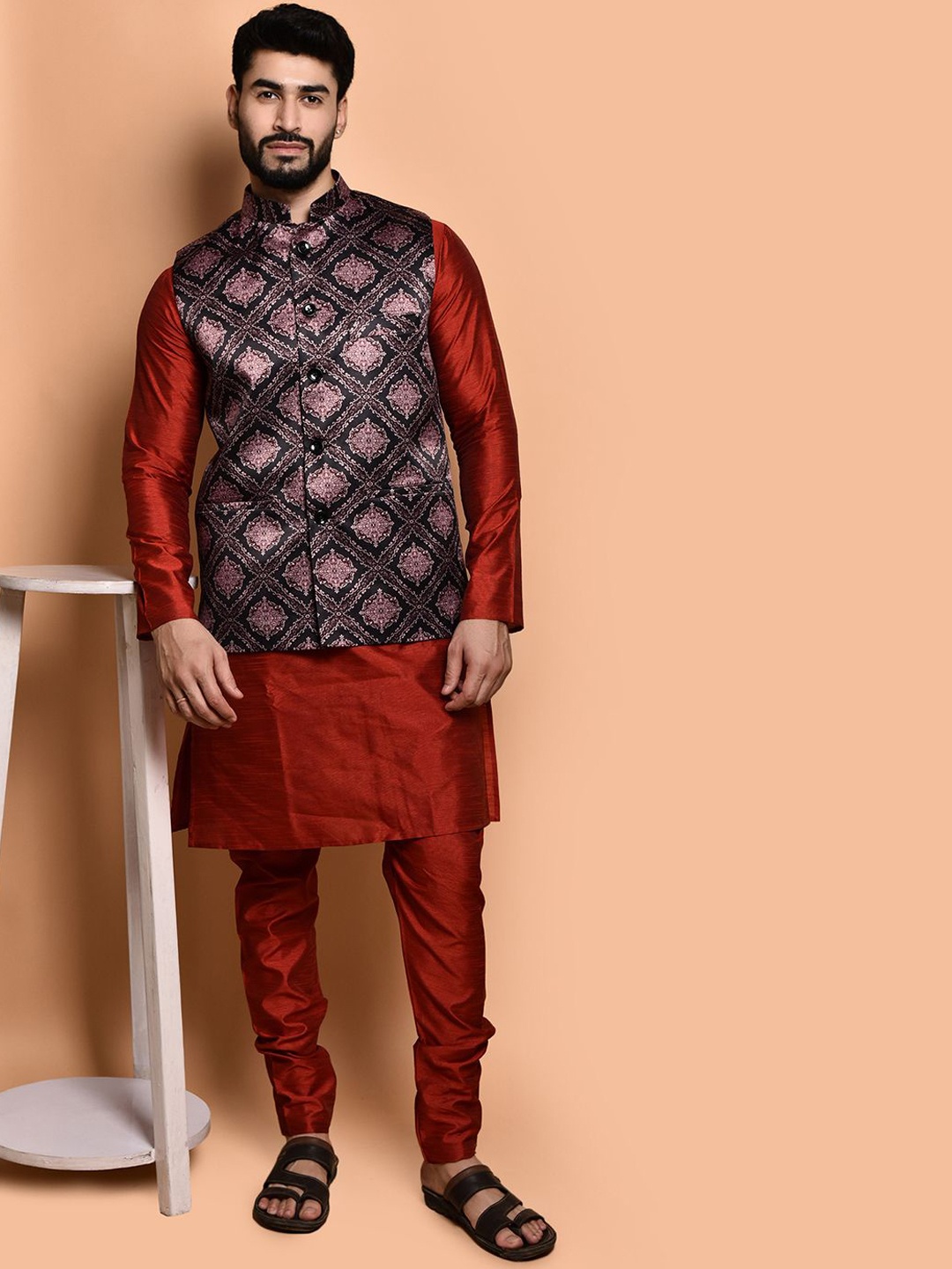 PRINTINDIA Mandarin Collar Pure Silk Straight Kurta With Trouser & Nehru jacket, Red
PRINTINDIA Mandarin Collar Pure Silk Straight Kurta With Trouser & Nehru jacket, Red