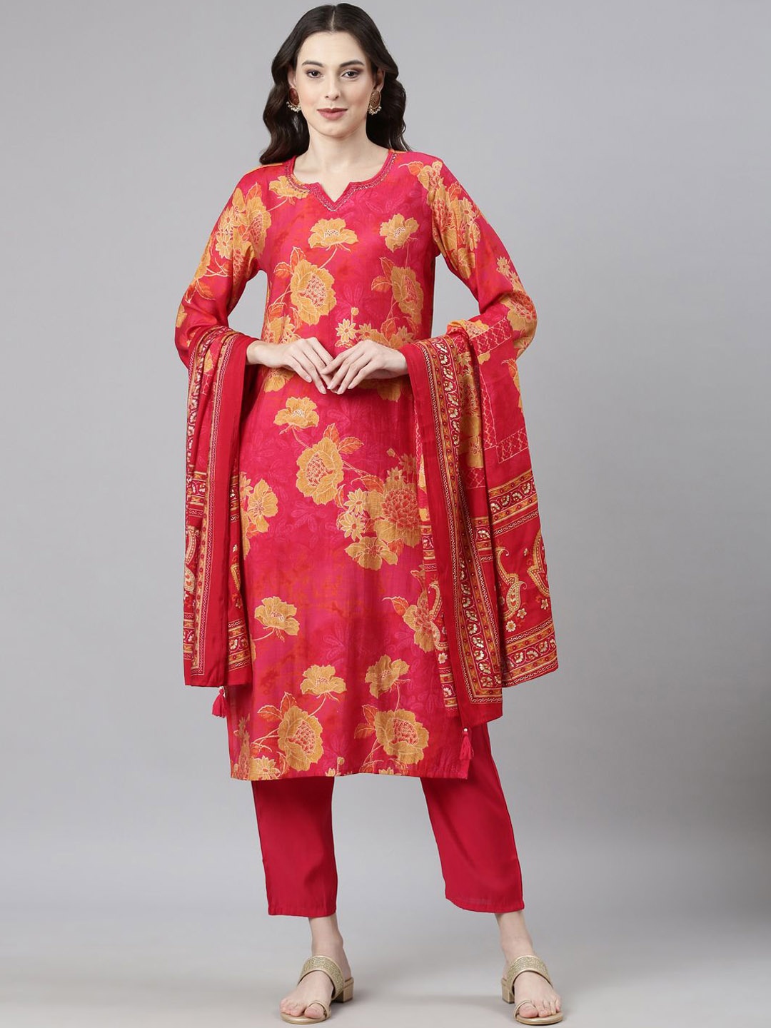 Neerus Floral Printed Beads and Stones Straight Kurta with Trousers & Dupatta, Pink
Neerus Floral Printed Beads and Stones Straight Kurta with Trousers & Dupatta, Pink