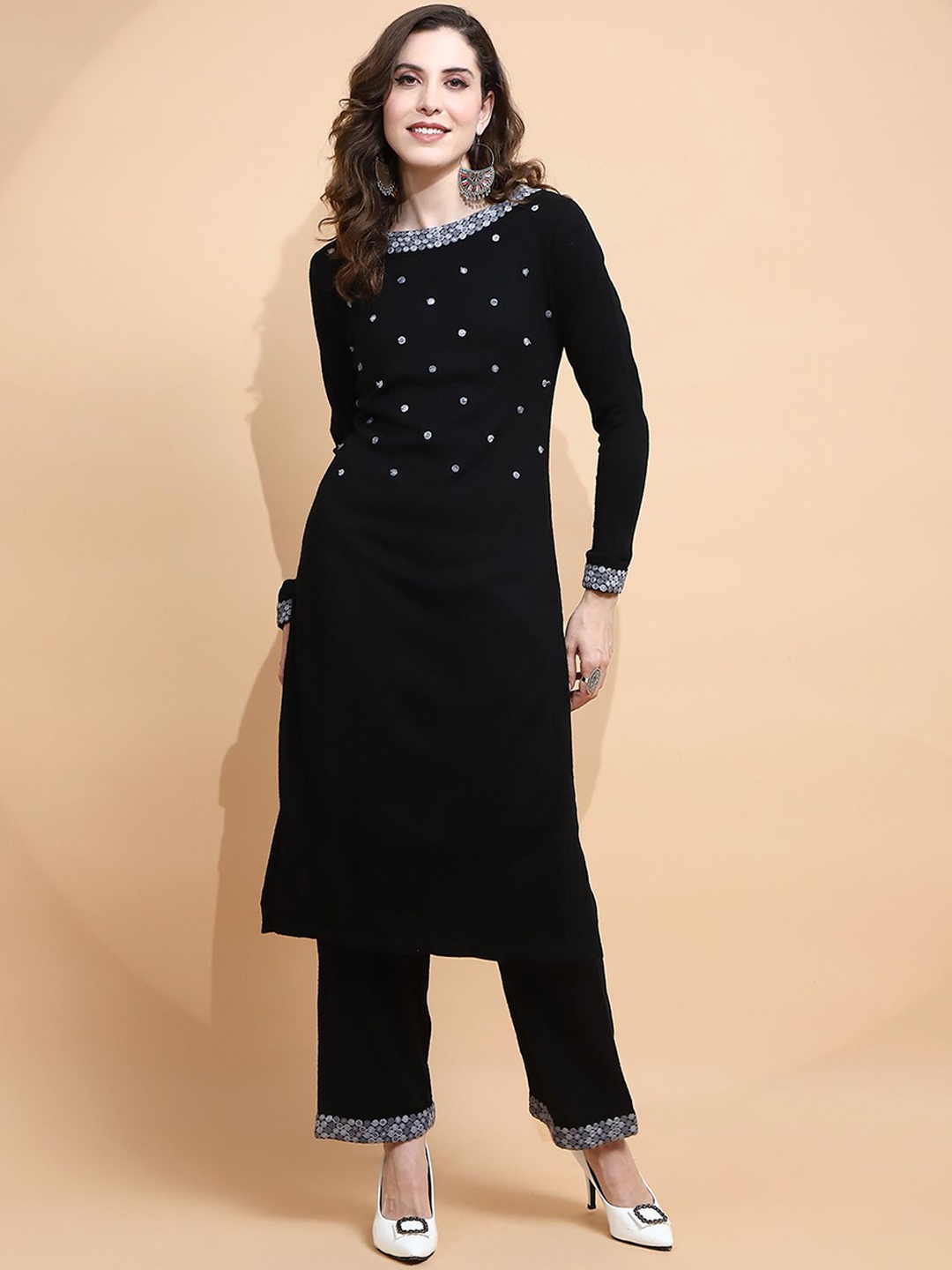 Me&I Round Neck Geometric Embroidered Thread Work Straight Kurta with Trousers, Black
Me&I Round Neck Geometric Embroidered Thread Work Straight Kurta with Trousers, Black