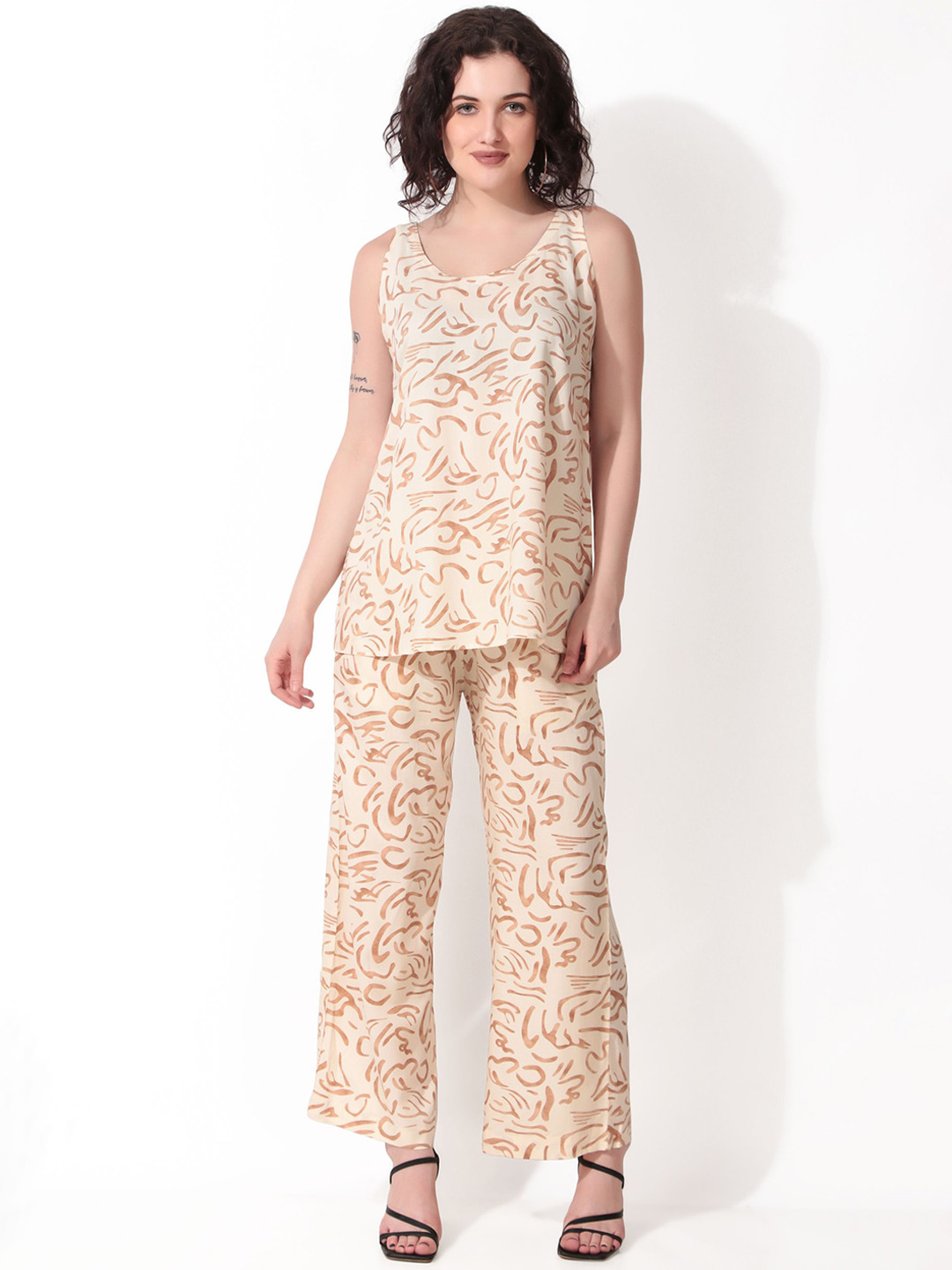 Seryeon Round Neck Printed Top With Trousers, Cream
Seryeon Round Neck Printed Top With Trousers, Cream