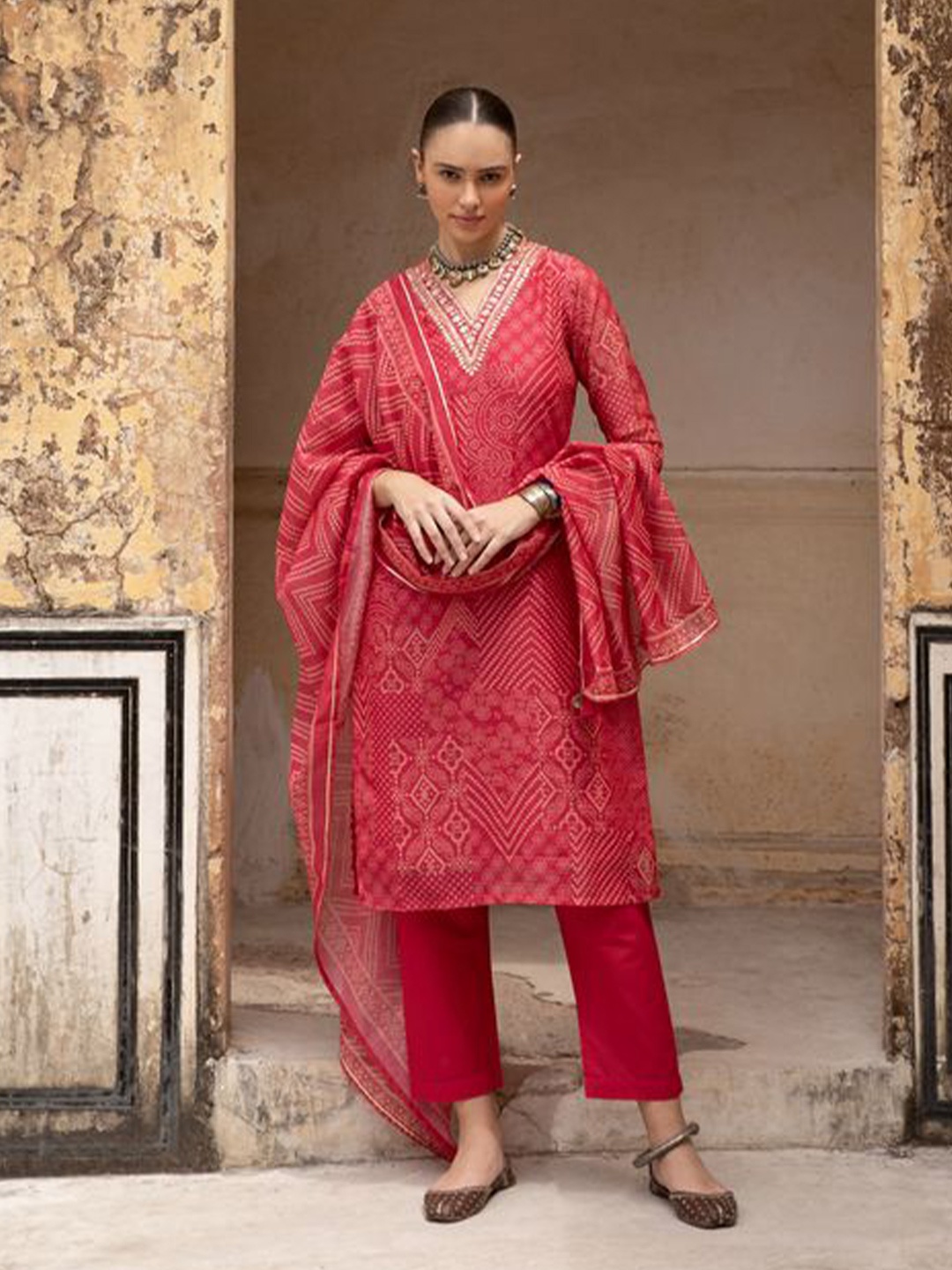 KARAJ JAIPUR Floral Printed Regular Chanderi Cotton Kurta with Trousers & Dupatta, Red
KARAJ JAIPUR Floral Printed Regular Chanderi Cotton Kurta with Trousers & Dupatta, Red