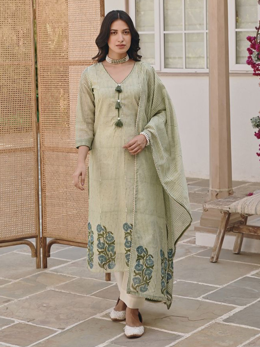 KARAJ JAIPUR Striped Gotta Patti Chanderi Cotton Straight Kurta With Trousers & Dupatta, Green
KARAJ JAIPUR Striped Gotta Patti Chanderi Cotton Straight Kurta With Trousers & Dupatta, Green