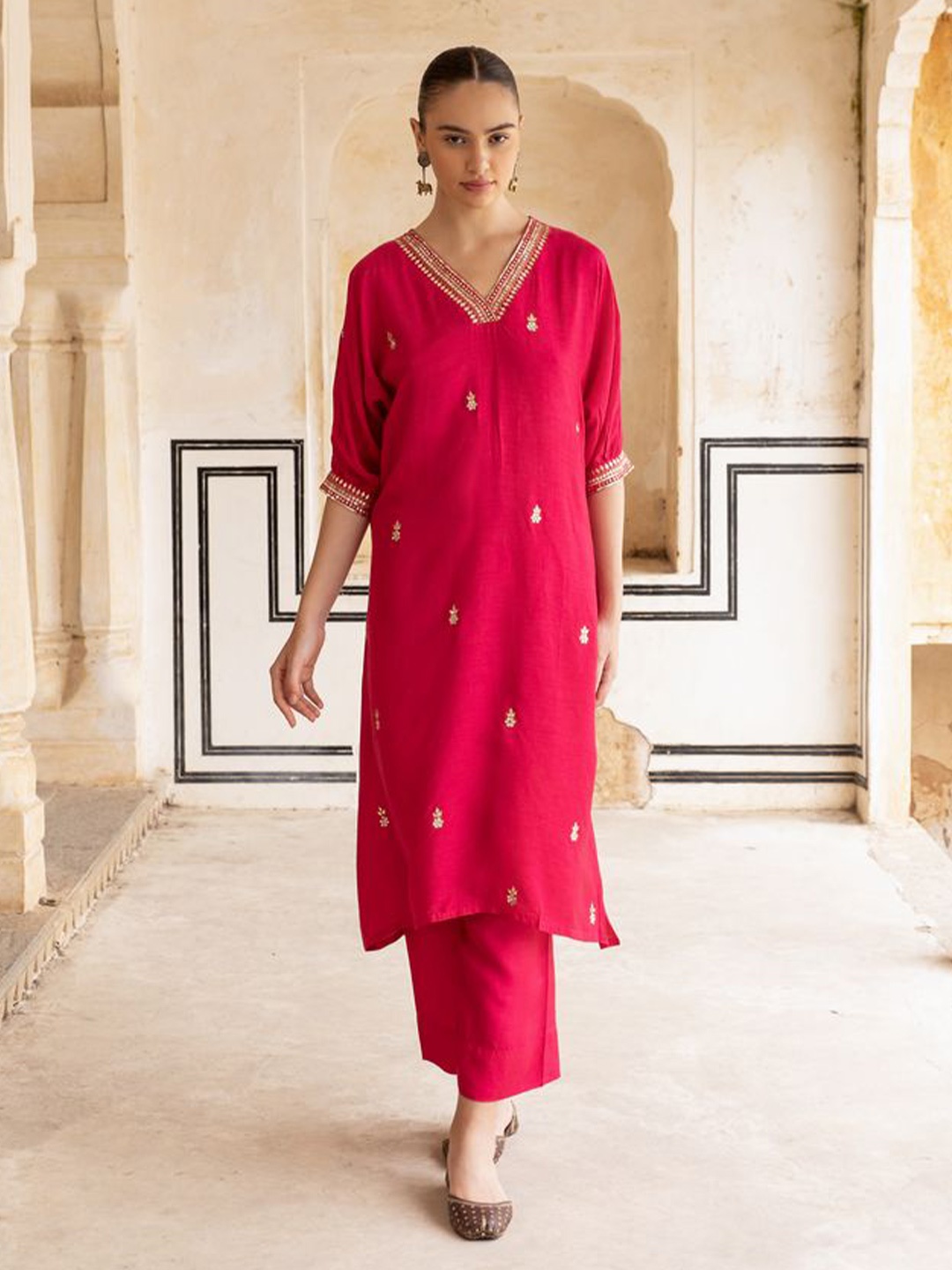 KARAJ JAIPUR Women Ethnic Motifs Embroidered Sequinned Chanderi Cotton Kurta with Trouser, Pink
KARAJ JAIPUR Women Ethnic Motifs Embroidered Sequinned Chanderi Cotton Kurta with Trouser, Pink