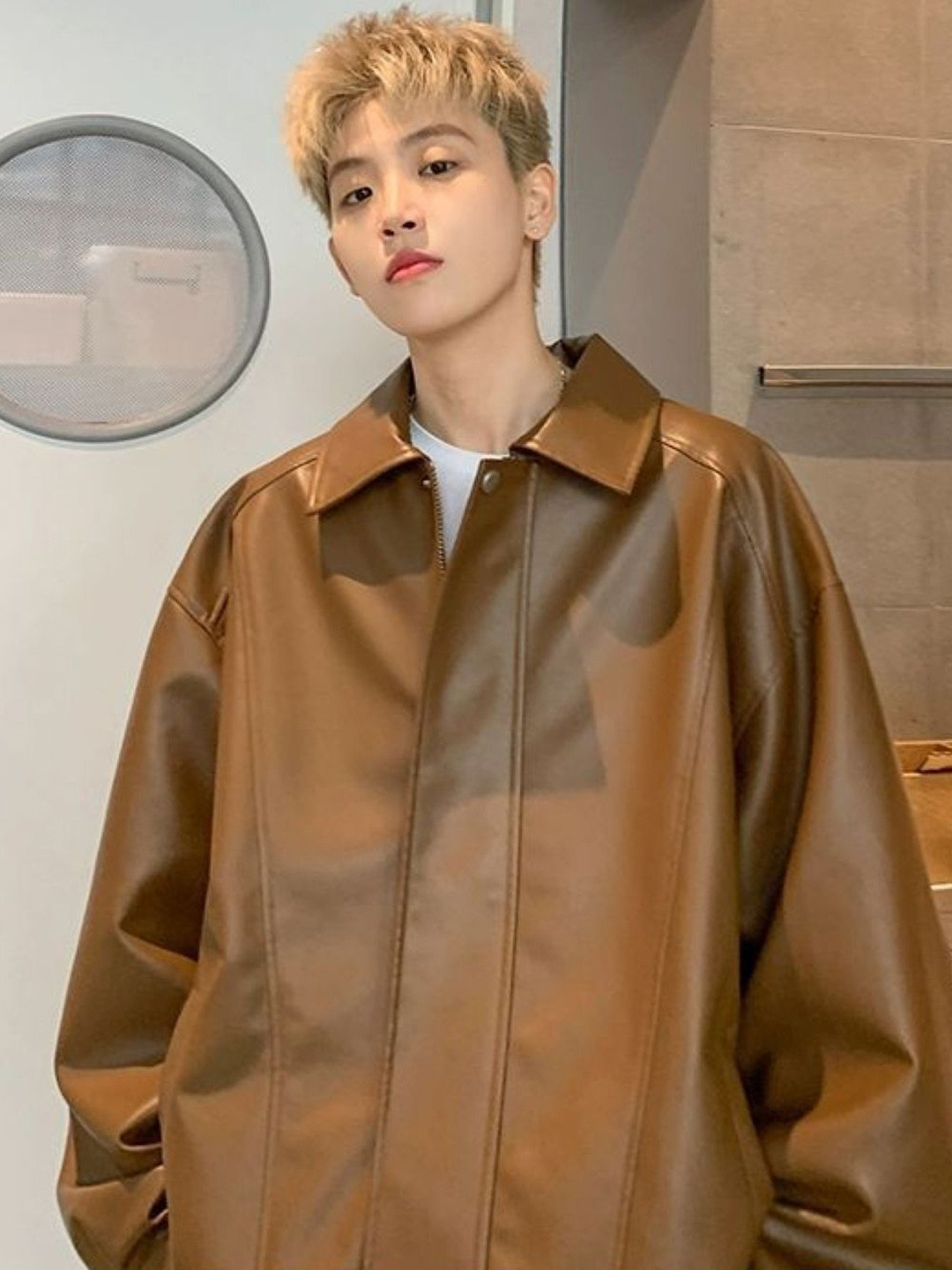 HERE&NOW Men Spread Collar Solid Leather Casual Leather Jacket, Brown
HERE&NOW Men Spread Collar Solid Leather Casual Leather Jacket, Brown