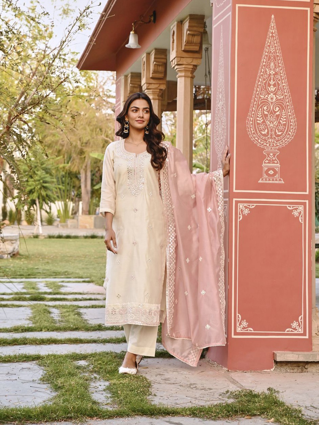 KARAJ JAIPUR Floral Embroidered Mirror Work Chanderi Cotton Kurta With Trousers & Dupatta, Cream
KARAJ JAIPUR Floral Embroidered Mirror Work Chanderi Cotton Kurta With Trousers & Dupatta, Cream