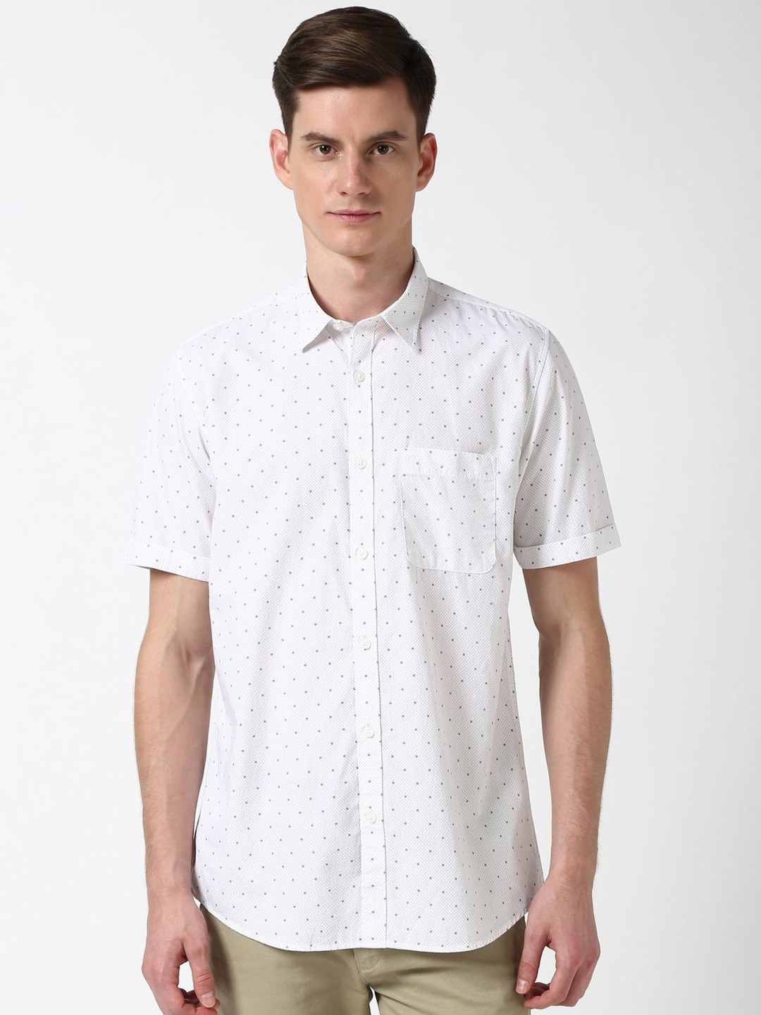 Peter England Casuals Men Spread Collar Micro Ditsy Printed Cotton Slim Fit Casual Shirt, White
Peter England Casuals Men Spread Collar Micro Ditsy Printed Cotton Slim Fit Casual Shirt, White
