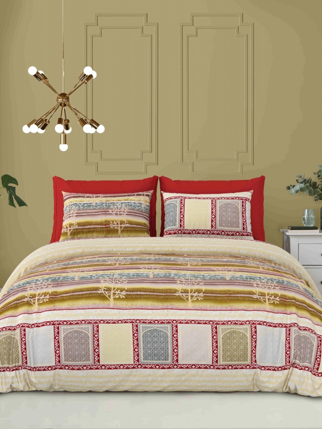 LIVING ROOTS Beige & Red Floral 210 TC Pure Cotton King Bedsheet Set 2.64 m x 2.64 m
LIVING ROOTS Beige & Red Floral 210 TC Pure Cotton King Bedsheet Set 2.64 m x 2.64 m