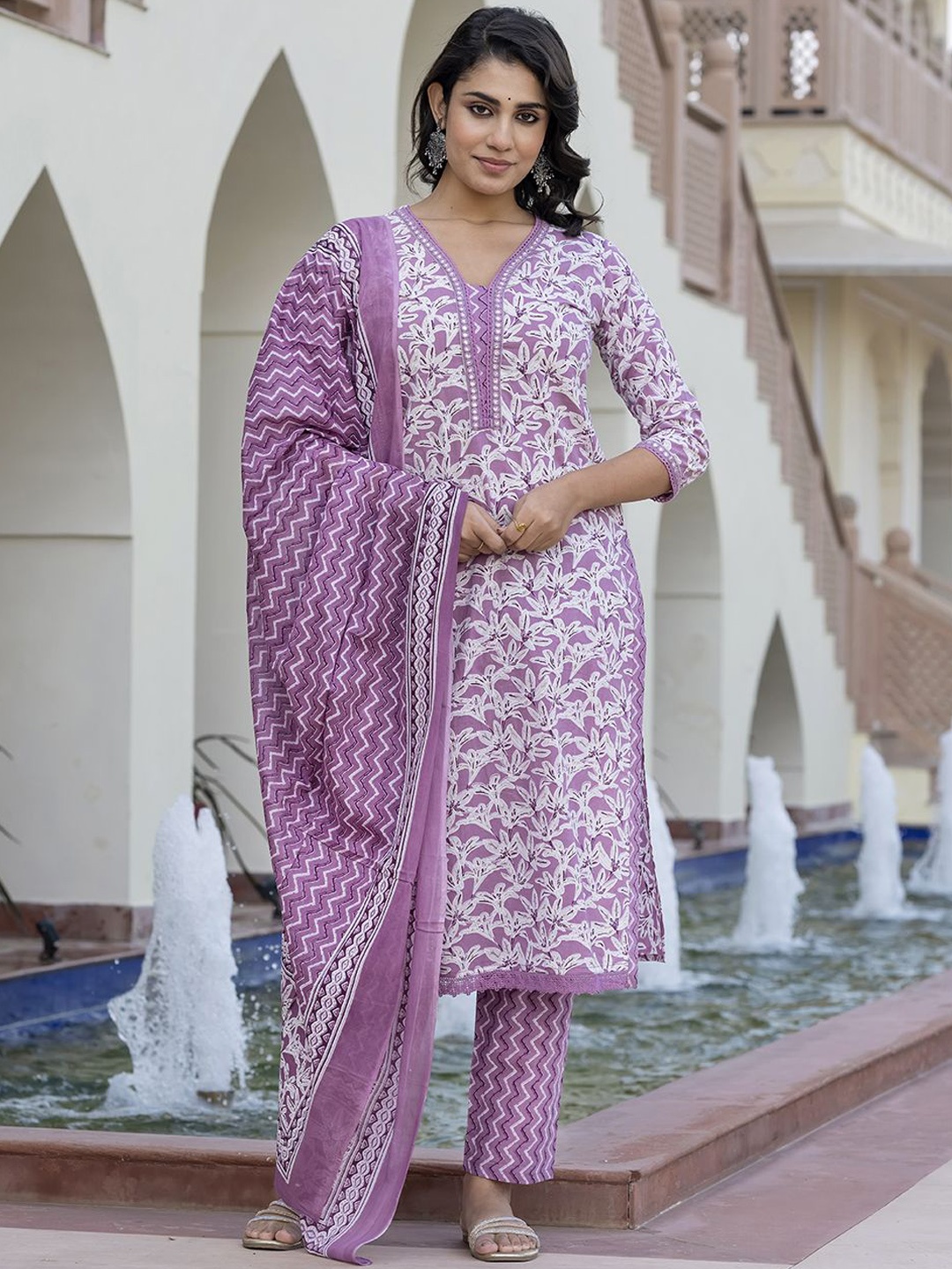KALINI Women Floral Printed Regular Pure Cotton Kurta with Trousers & With Dupatta, Mauve
KALINI Women Floral Printed Regular Pure Cotton Kurta with Trousers & With Dupatta, Mauve