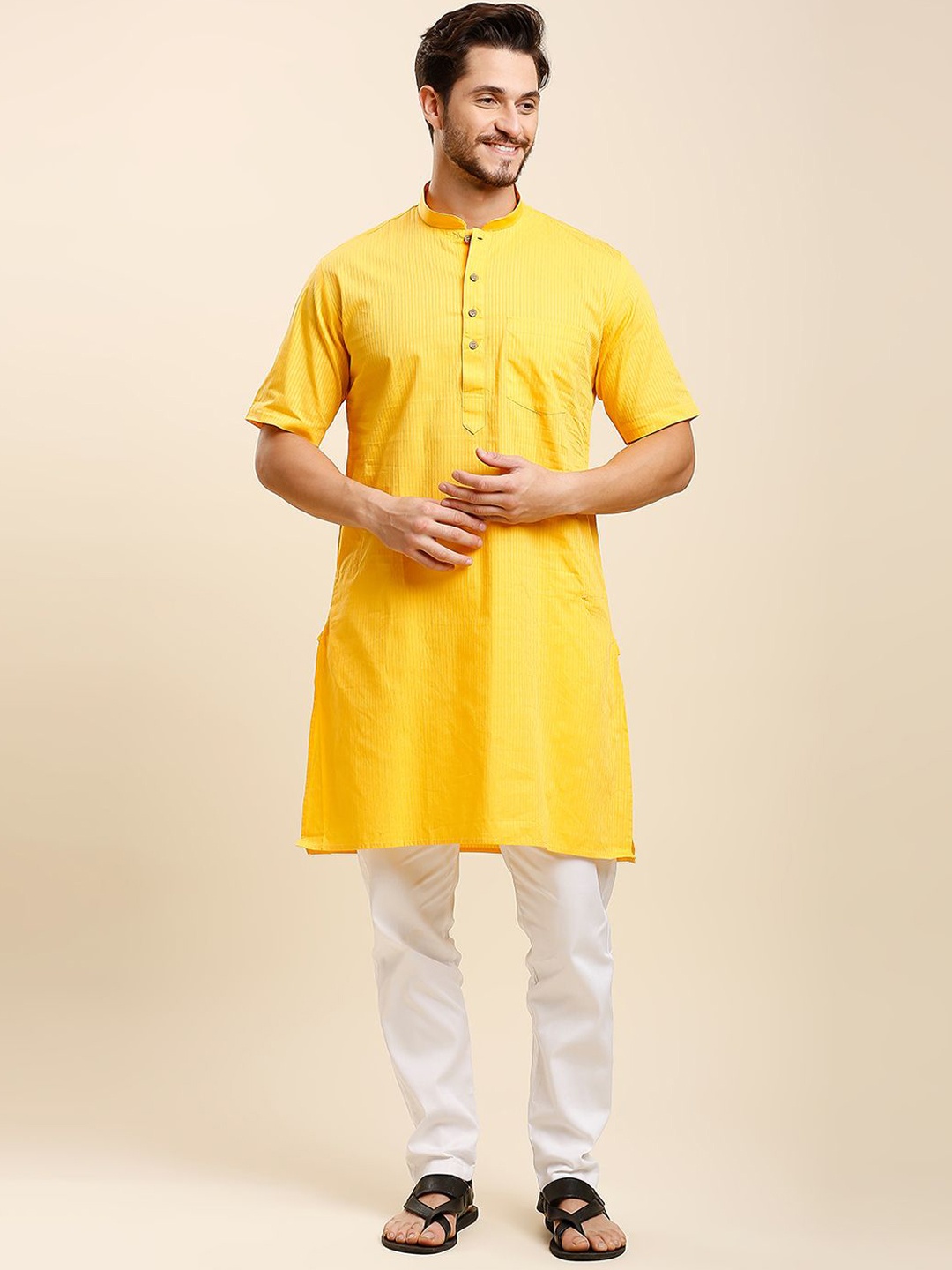 RAJUBHAI HARGOVINDAS Striped Mandarin Collar Short Sleeves Cotton Straight Kurta, Yellow
RAJUBHAI HARGOVINDAS Striped Mandarin Collar Short Sleeves Cotton Straight Kurta, Yellow