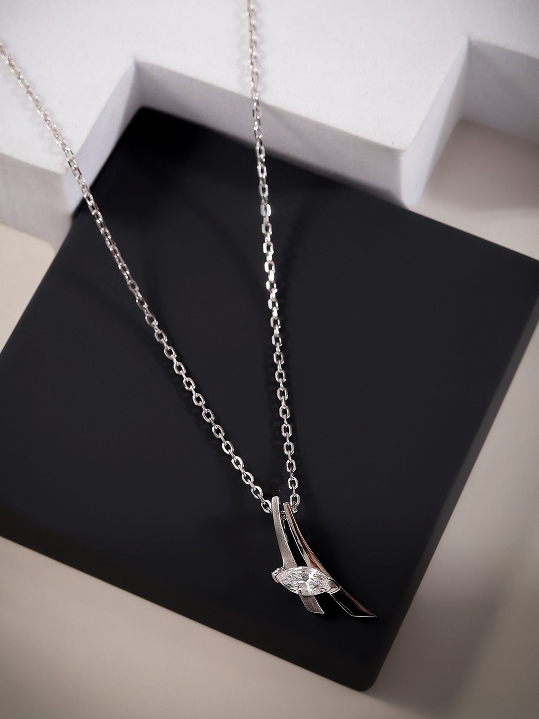 DIAVO 925 Sterling Silver Rose Gold-Plated Cubic Zirconia Contemporary Pendant
DIAVO 925 Sterling Silver Rose Gold-Plated Cubic Zirconia Contemporary Pendant