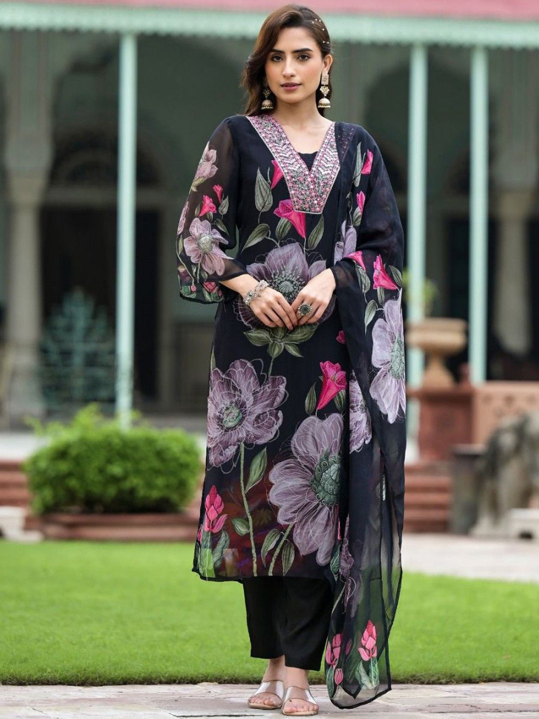 Rujave Floral Printed Mirror Work Straight Kurta With Trousers & Dupatta, Black
Rujave Floral Printed Mirror Work Straight Kurta With Trousers & Dupatta, Black