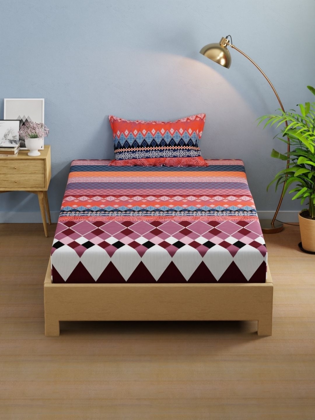 KOPA Brown & Blue Geometric 200 TC Microfiber Single Bedsheet Set 1.50 m x 2.24 m
KOPA Brown & Blue Geometric 200 TC Microfiber Single Bedsheet Set 1.50 m x 2.24 m