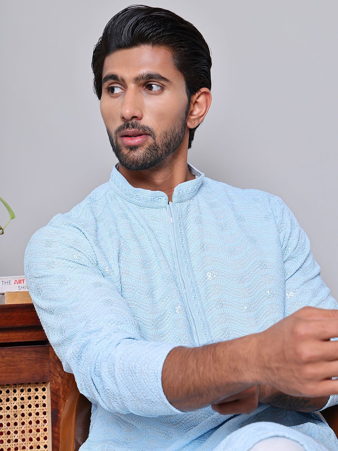 Jompers Leheriya Embroidered Sequinned Mandarin Collar Straight Kurta with Pyjamas, Blue
Jompers Leheriya Embroidered Sequinned Mandarin Collar Straight Kurta with Pyjamas, Blue