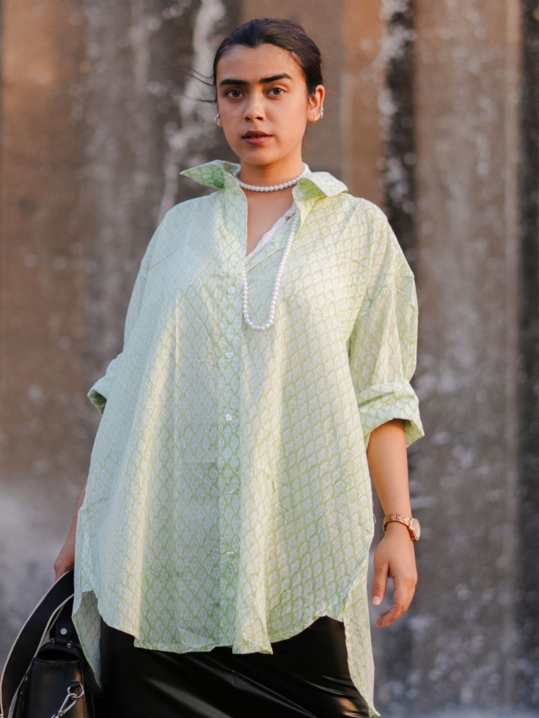 SASSY SAJJA Women Comfort Spread Collar Floral Printed Cotton Oversized Casual Shirt, Green
SASSY SAJJA Women Comfort Spread Collar Floral Printed Cotton Oversized Casual Shirt, Green