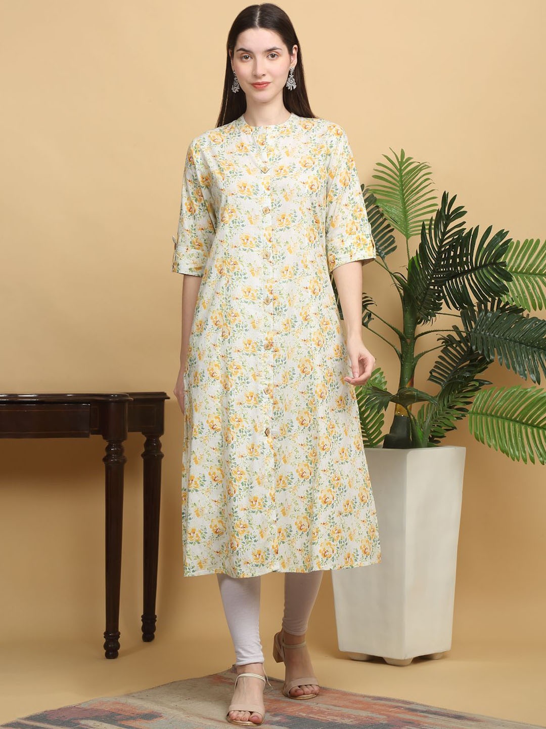 KALINI Floral Printed Three-Quarter Sleeves Regular Pure Cotton Straight Kurta, Yellow
KALINI Floral Printed Three-Quarter Sleeves Regular Pure Cotton Straight Kurta, Yellow