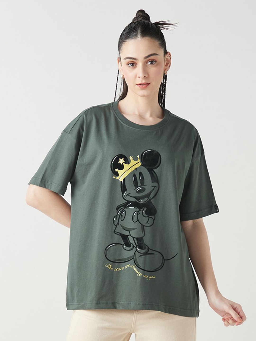 Bewakoof Women Graphic Printed Round Neck Cotton Oversized Mickey Mouse T-shirt, Charcoal
Bewakoof Women Graphic Printed Round Neck Cotton Oversized Mickey Mouse T-shirt, Charcoal
