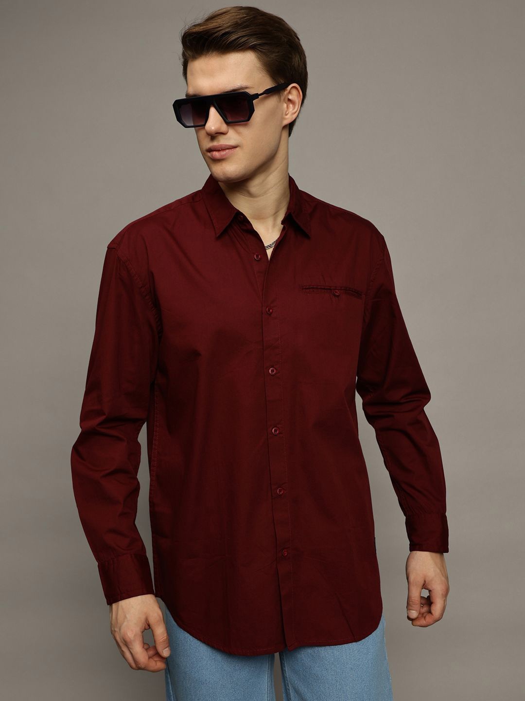 The Roadster Lifestyle Co. Men Premium Spread Collar Solid Cotton Oversized Casual Shirt, Maroon
The Roadster Lifestyle Co. Men Premium Spread Collar Solid Cotton Oversized Casual Shirt, Maroon