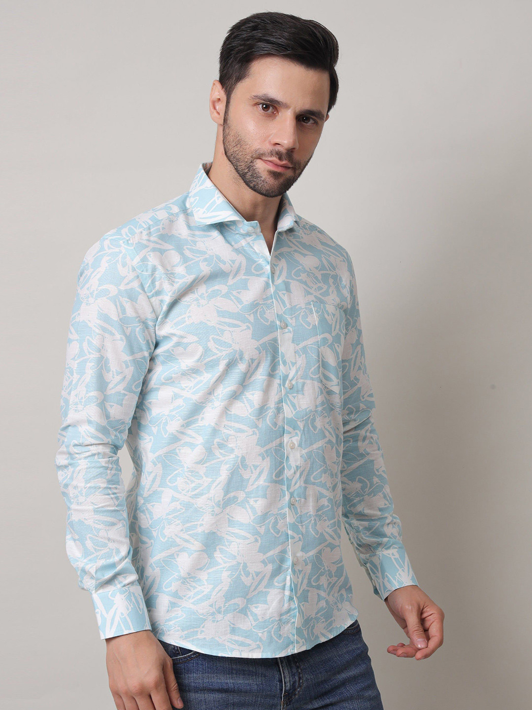 John Philips Men India Slim Fit Spread Collar Floral Printed Cotton Party Shirt, Blue
John Philips Men India Slim Fit Spread Collar Floral Printed Cotton Party Shirt, Blue