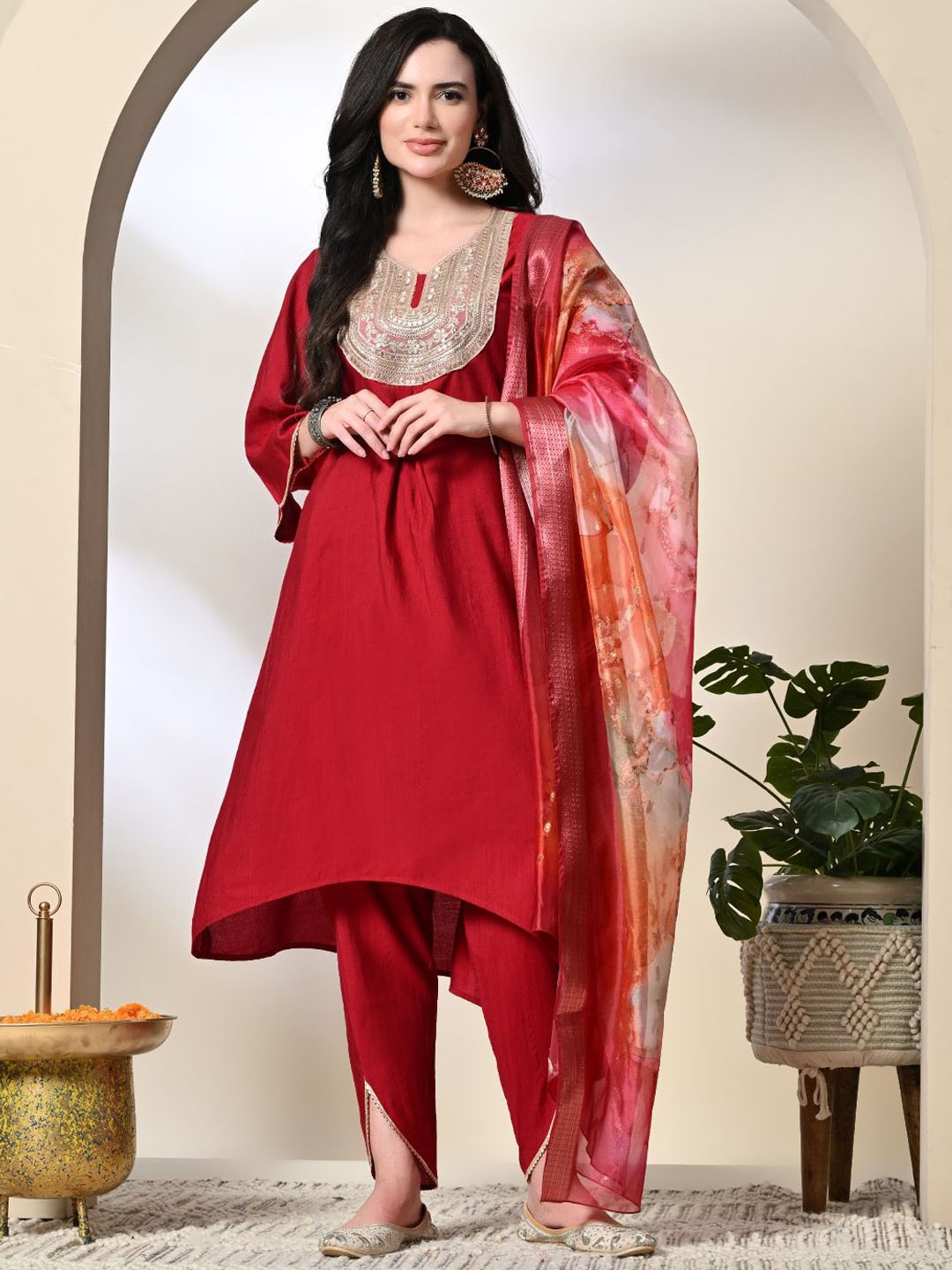 Myshka Yoke Design Bell Sleeves V-Neck Sequinned A-Line Kurta With Dhoti Pants & Dupatta, Red
Myshka Yoke Design Bell Sleeves V-Neck Sequinned A-Line Kurta With Dhoti Pants & Dupatta, Red