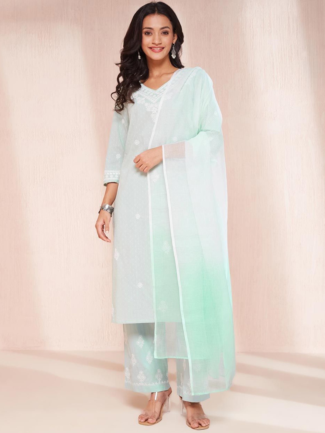 Fabindia Women Floral Embroidered Regular Thread Work Pure Cotton Kurta with Pyjamas & With Dupatta, Sea green
Fabindia Women Floral Embroidered Regular Thread Work Pure Cotton Kurta with Pyjamas & With Dupatta, Sea green