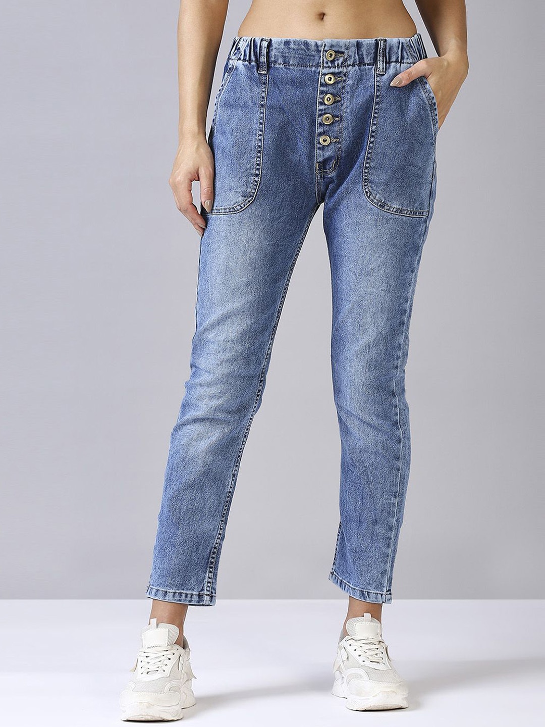 Blum Denim Women Relaxed Fit High-Rise Low Distress Heavy Fade Stretchable Jeans, Blue
Blum Denim Women Relaxed Fit High-Rise Low Distress Heavy Fade Stretchable Jeans, Blue