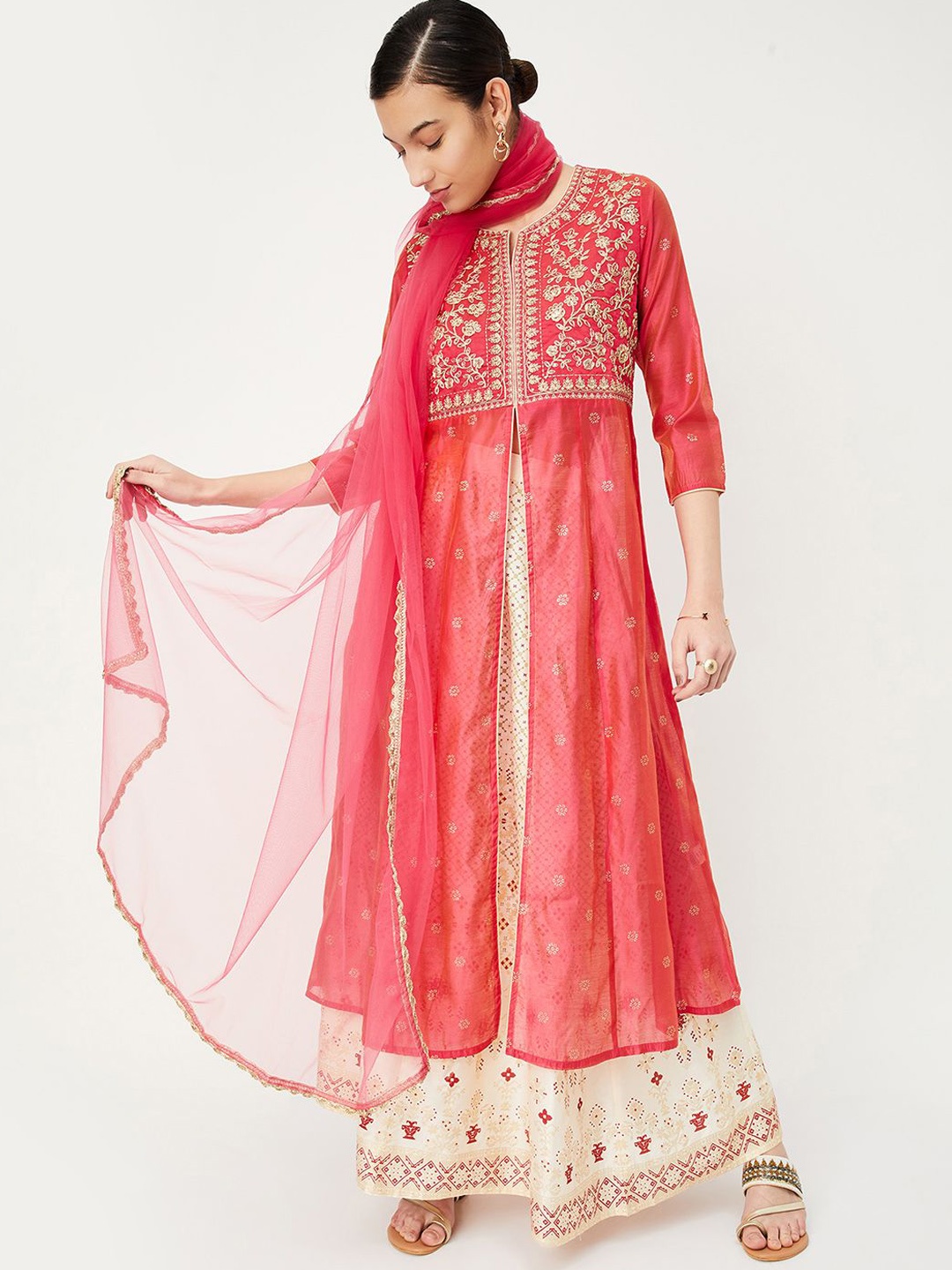 max Women Floral Printed Regular Thread Work Kurta with Skirt & With Dupatta, Fuchsia
max Women Floral Printed Regular Thread Work Kurta with Skirt & With Dupatta, Fuchsia