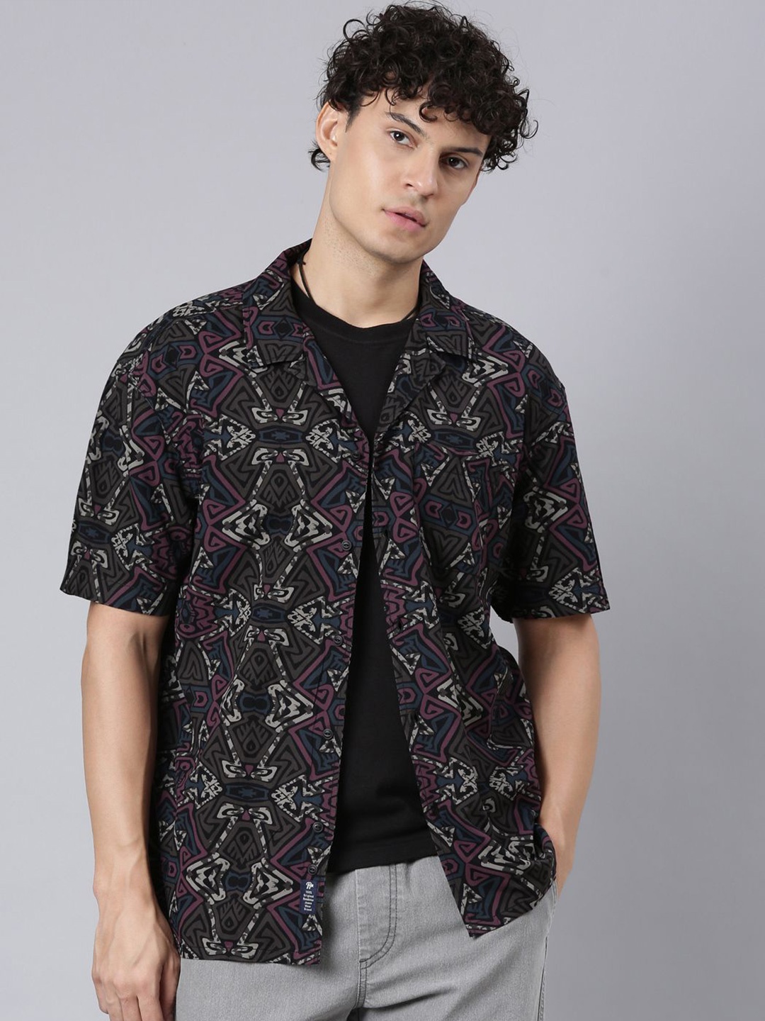 The Roadster Lifestyle Co. Men Relaxed Spread Collar Geometric Checked Relaxed Fit Shirt, Black
The Roadster Lifestyle Co. Men Relaxed Spread Collar Geometric Checked Relaxed Fit Shirt, Black