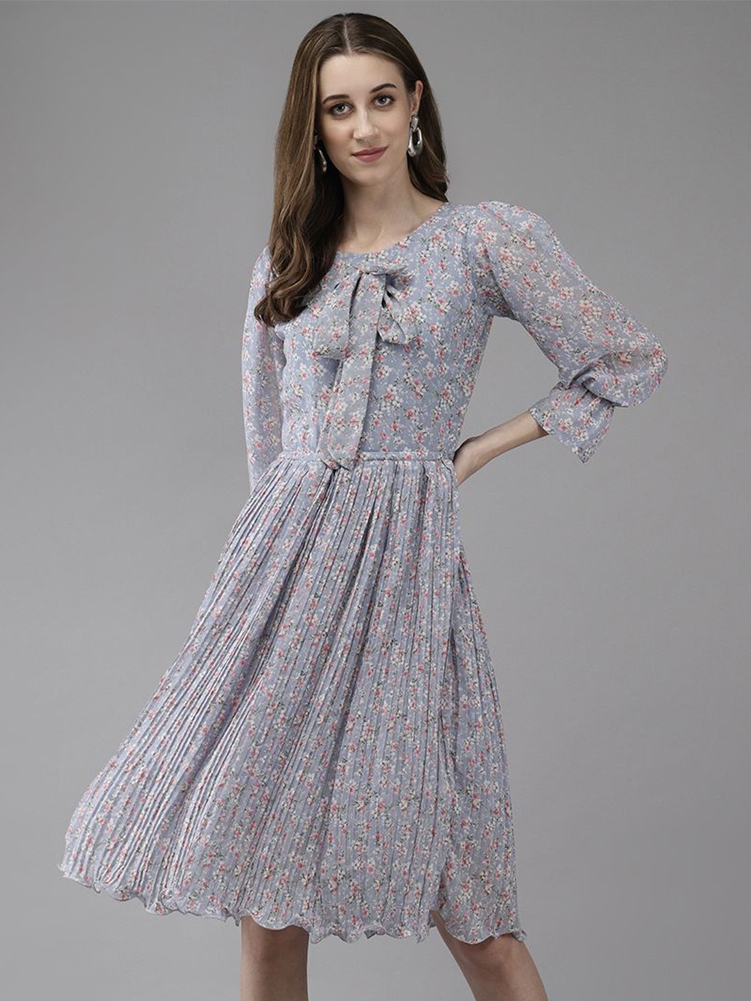 BAESD Women Printed Round Neck Puff Sleeve Georgette Fit and Flare Knee Length Dress, Grey
BAESD Women Printed Round Neck Puff Sleeve Georgette Fit and Flare Knee Length Dress, Grey
