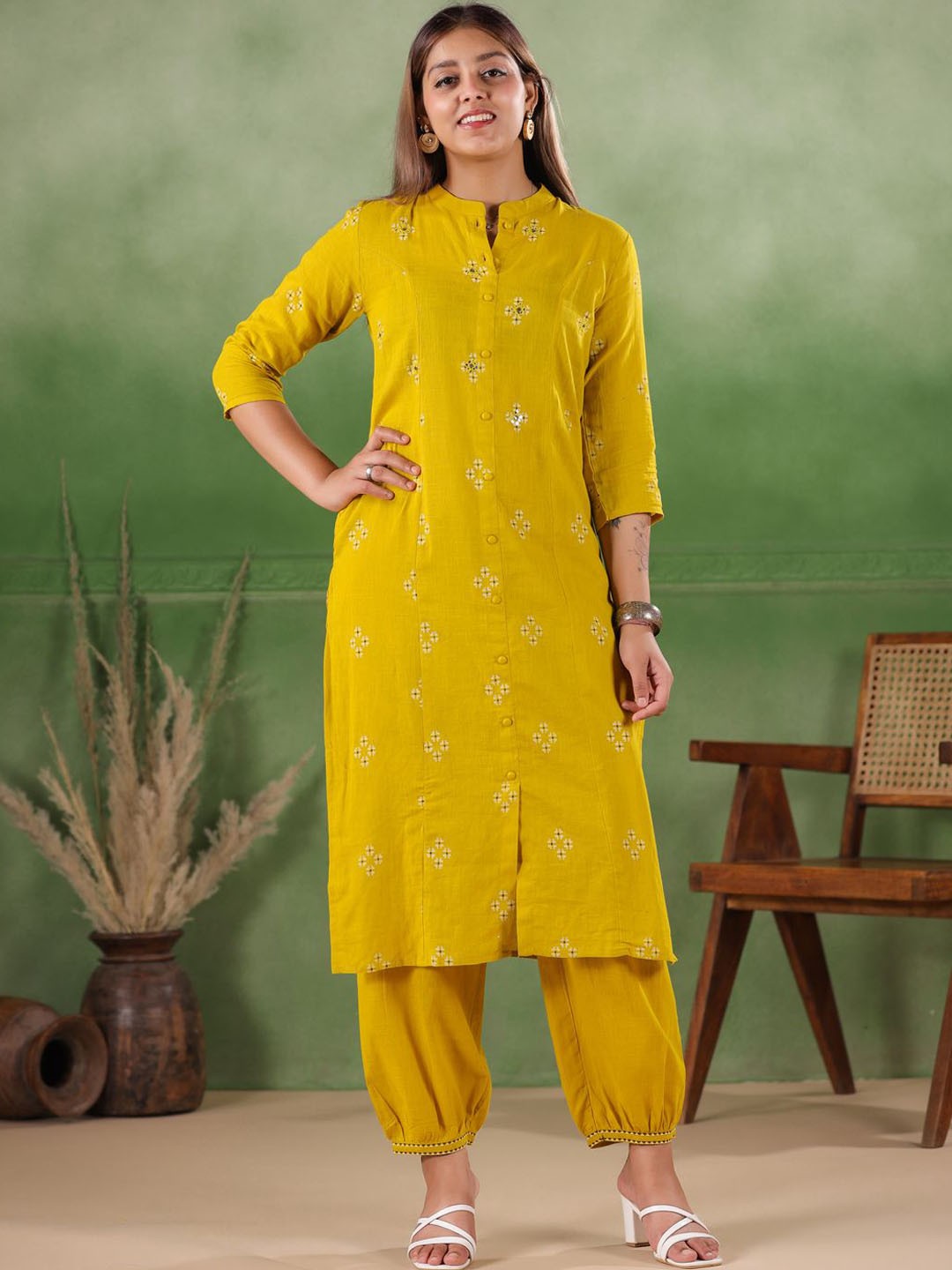 Sangria Mandarin Collar Ethnic Motifs Printed Pure Cotton A-Line Kurta With Trouser, Yellow
Sangria Mandarin Collar Ethnic Motifs Printed Pure Cotton A-Line Kurta With Trouser, Yellow