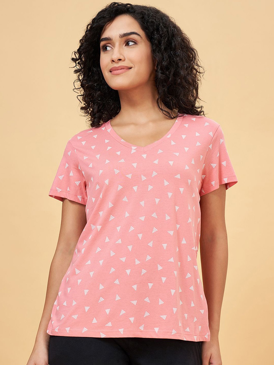 Dreamz by Pantaloons Women Printed V-Neck Short Sleeves Pure Cotton Lounge Tshirts, Pink
Dreamz by Pantaloons Women Printed V-Neck Short Sleeves Pure Cotton Lounge Tshirts, Pink